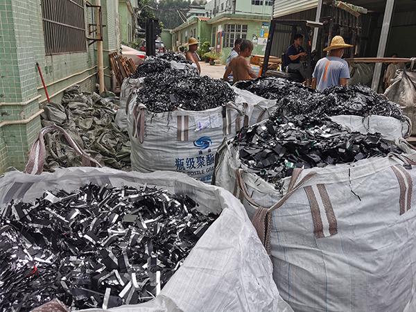 電池片 舊的鋰電池回收價格 多少錢一噸 電池片 舊的鋰電池回收價格 多少錢一噸