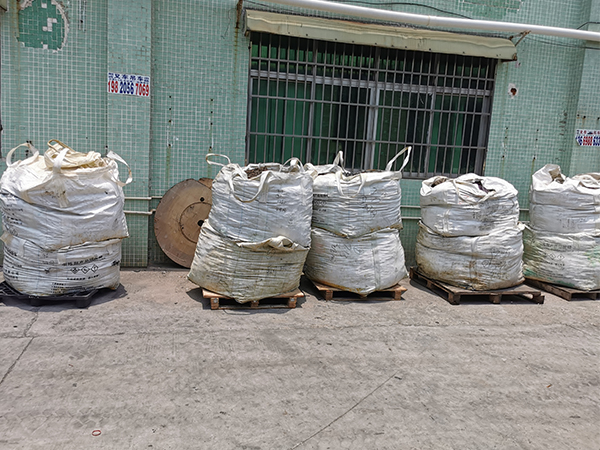 鋰電池為什么沒(méi)人回收 東莞鋰電池回收廠家